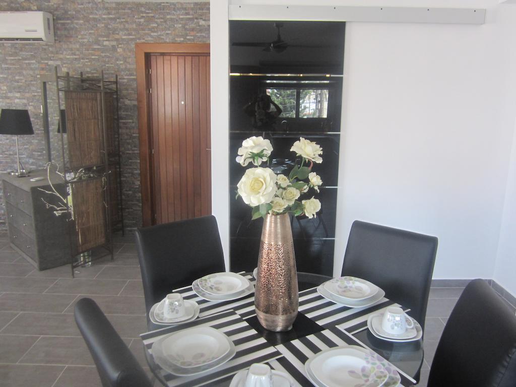 Marina Apartments 211 라르나카 객실 사진